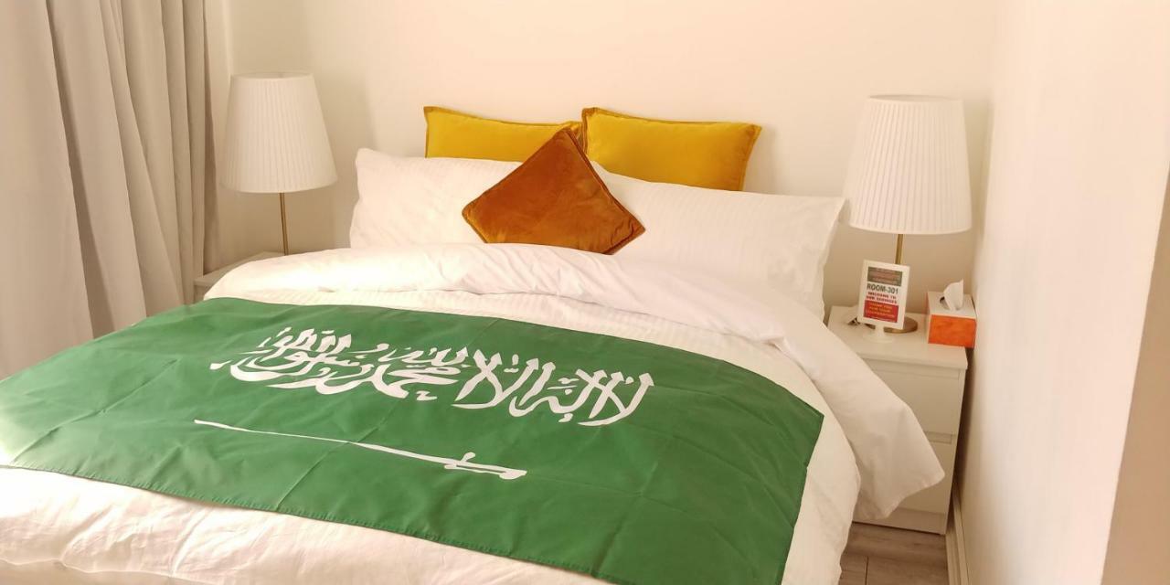Al Iram Guest House لندن المظهر الخارجي الصورة